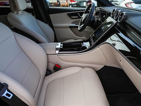 Used 2023 Mercedes-Benz GLC 300 image 16