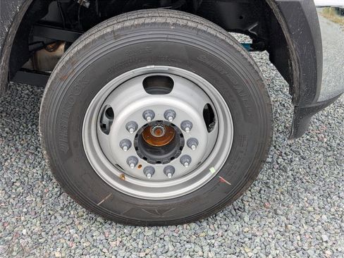 New 2026 RAM 5500 Tradesman w/ Chrome Appearance Group image 6