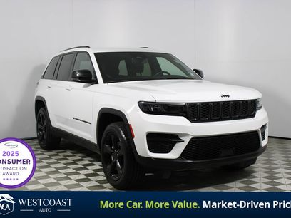 Used 2022 Jeep Grand Cherokee Altitude