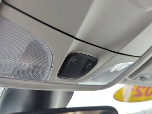 Used 2021 Jeep Cherokee Latitude image 29