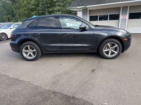 Used 2017 Porsche Macan AWD/4WD image 10