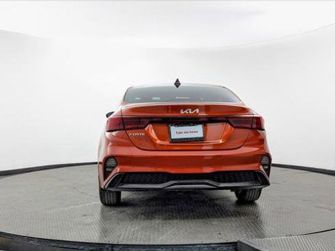 Used 2023 Kia Forte LXS image 7