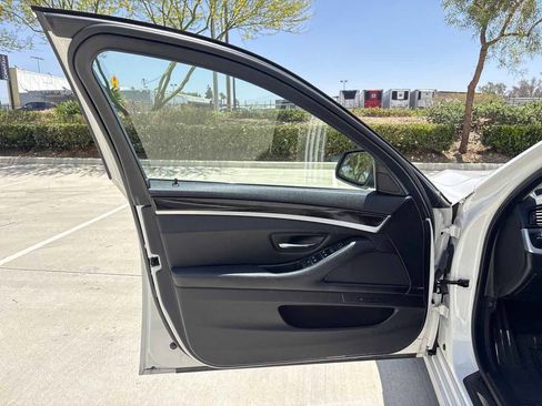 Used 2015 BMW 528i Sedan RWD image 16