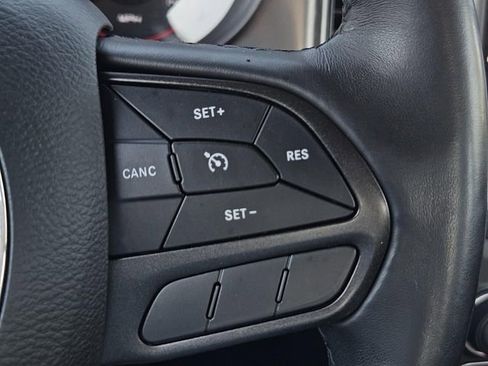 Used 2020 Dodge Charger SXT w/ Blacktop Package RWD image 23