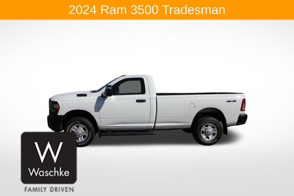 Used 2024 RAM 3500 Tradesman w/ Snow Chief Group AWD/4WD image 4