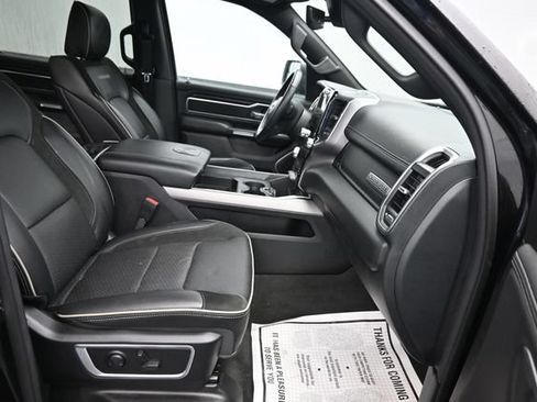 Used 2023 RAM 1500 Laramie AWD/4WD image 7