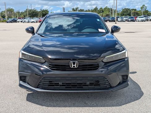 Used 2023 Honda Civic Sport image 3