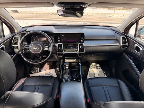 Used 2021 Kia Sorento SX image 13