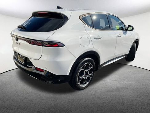 Used 2024 Alfa Romeo Tonale Ti image 14