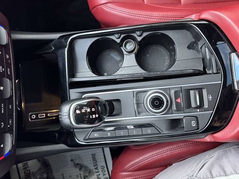 Used 2017 Maserati Levante image 33