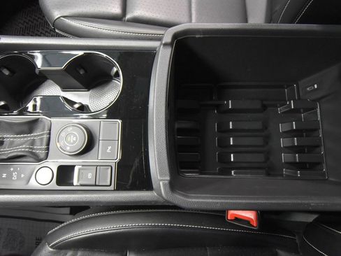 Used 2022 Volkswagen Atlas SE image 20