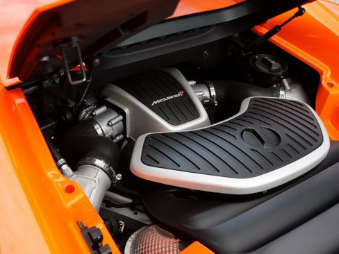 Used 2015 McLaren 650S Spider image 27