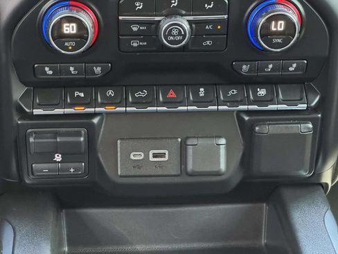 Used 2019 Chevrolet Silverado 1500 LTZ w/ LTZ Plus Package AWD/4WD image 8