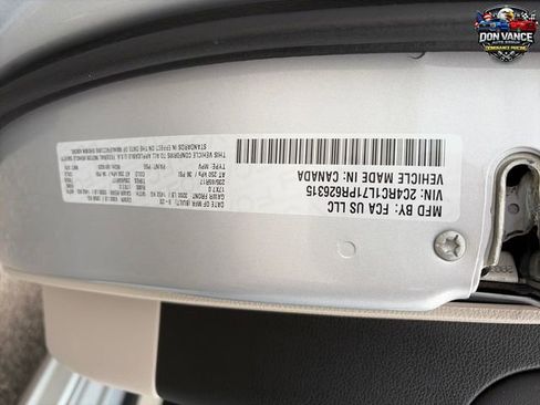 Certified 2023 Chrysler Pacifica Touring-L FWD image 28