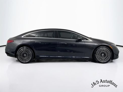 Used 2023 Mercedes-Benz EQS 580 4MATIC Sedan image 8