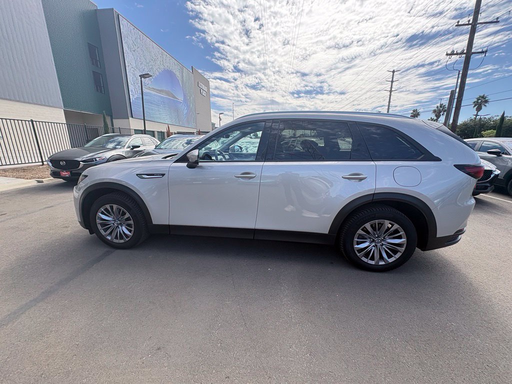 Used 2025 MAZDA CX-90 Plug-In Hybrid w/ Preferred AWD/4WD image 8