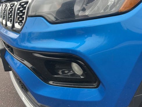 Used 2024 Jeep Compass Limited image 14