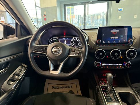 Used 2020 Nissan Sentra SR w/ Trunk Package image 12