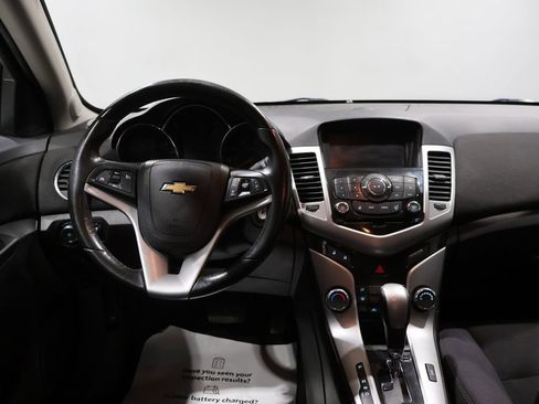 Used 2014 Chevrolet Cruze LT w/ RS Package image 18