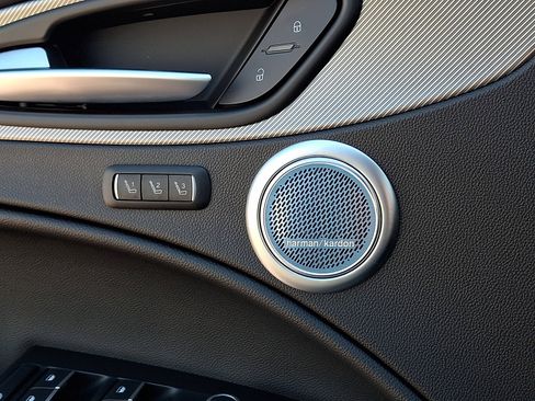 New 2025 Alfa Romeo Stelvio Sprint AWD/4WD image 17