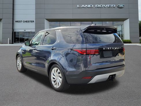 Used 2025 Land Rover Discovery S image 3