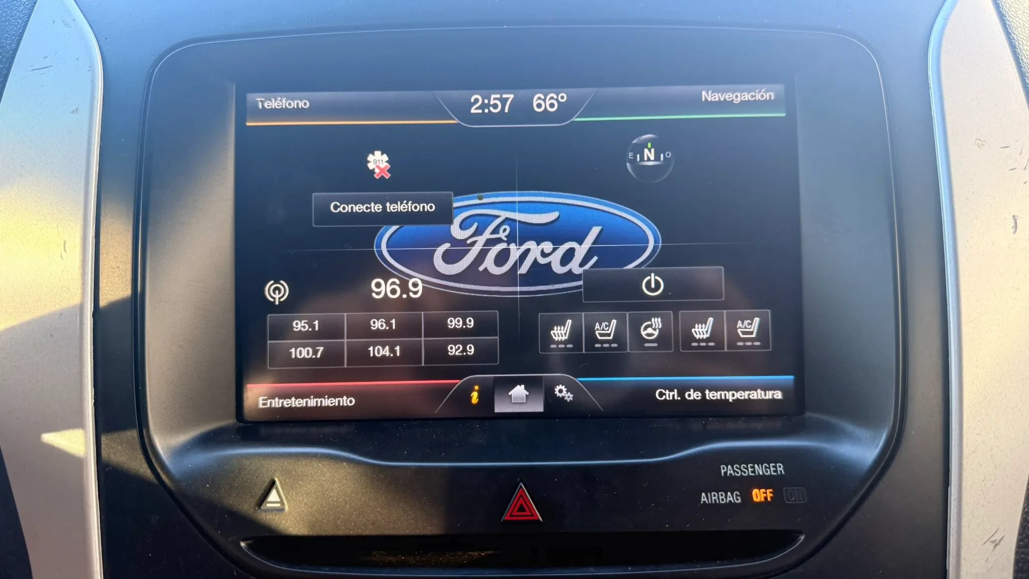 Used 2014 Ford Explorer XLT w/ Equipment Group 201A AWD/4WD image 23