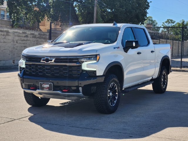 Used 2025 Chevrolet Silverado 1500 ZR2 w/ Technology Package AWD/4WD image 11