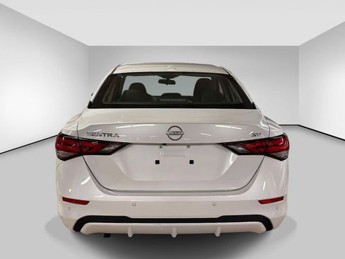 Used 2024 Nissan Sentra SV image 3