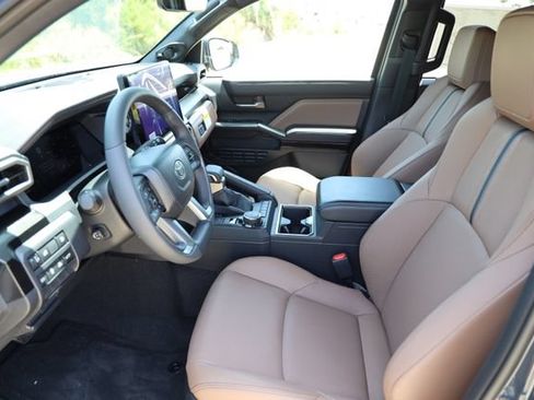 New 2026 Toyota 4Runner Limited AWD/4WD image 12