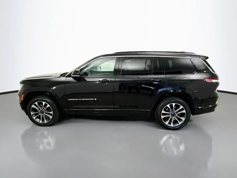 Used 2025 Jeep Grand Cherokee L Overland w/ Advanced Protech Group III AWD/4WD image 4