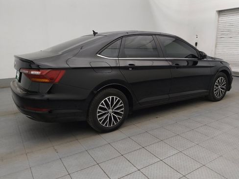Used 2019 Volkswagen Jetta SE w/ Cold Weather Package FWD image 10