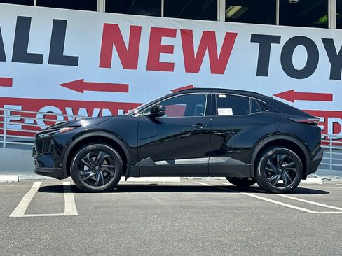 New 2026 Toyota C-HR AWD/4WD image 2
