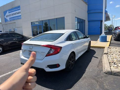 Used 2020 Honda Civic Sport image 6