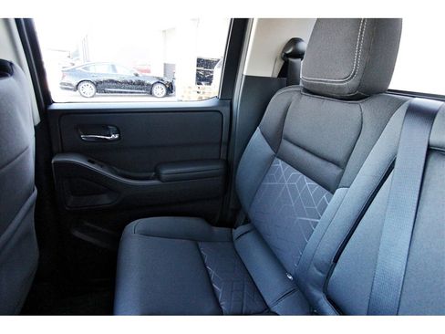 New 2026 Nissan Frontier SV w/ SV Convenience Package image 9