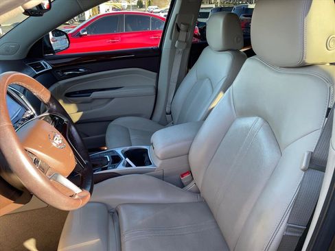 Used 2016 Cadillac SRX Premium image 3