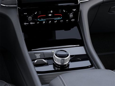 New 2025 Jeep Grand Cherokee L Limited image 24