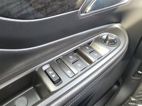 Used 2015 Buick Encore FWD image 29