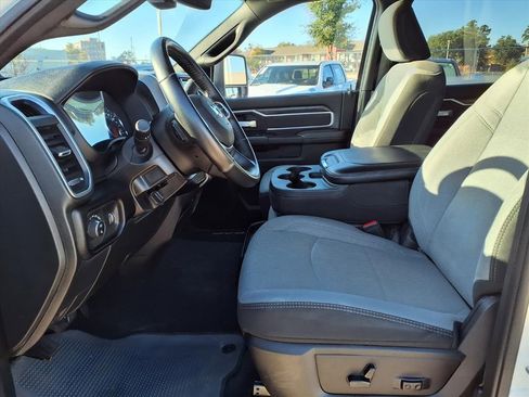 Used 2024 RAM 2500 Big Horn image 17