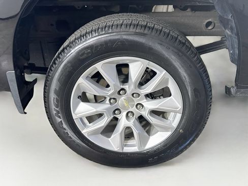 Used 2020 Chevrolet Silverado 1500 Custom w/ Custom Value Package RWD image 30