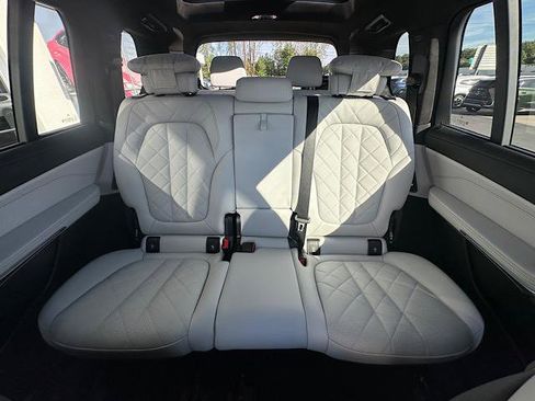 Certified 2025 BMW X7 xDrive40i image 31