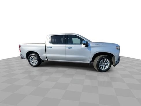 Certified 2020 Chevrolet Silverado 1500 LTZ w/ LTZ Premium Package AWD/4WD image 4