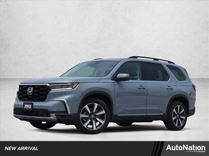 Used 2025 Honda Pilot Elite