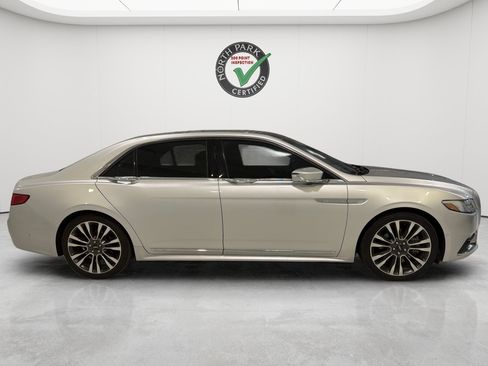 Used 2017 Lincoln Continental Reserve w/ Technology Package FWD image 6