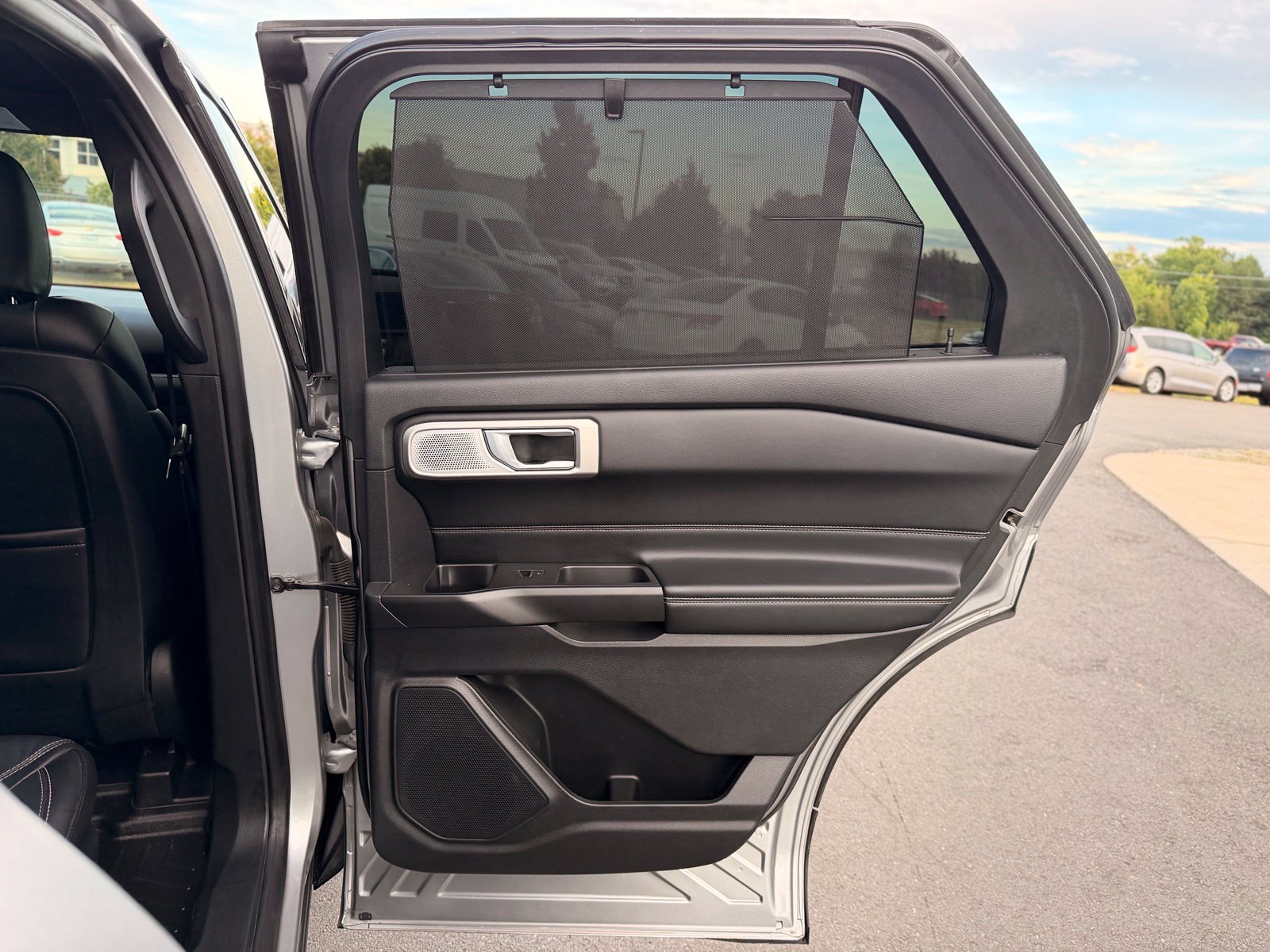 Used 2020 Ford Explorer ST w/ ST Street Pack AWD/4WD image 31