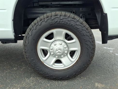 Used 2022 RAM 2500 Tradesman w/ Protection Group AWD/4WD image 17