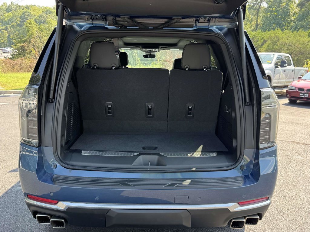 New 2026 Chevrolet Tahoe High Country AWD/4WD image 15