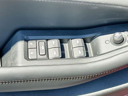 New 2025 Jeep Grand Cherokee L Overland w/ Advanced Protech Group III image 19