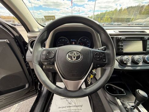 Used 2017 Toyota RAV4 LE w/ All Weather Liner Package AWD/4WD image 8