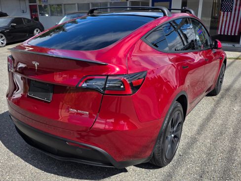 Used 2025 Tesla Model Y Long Range AWD/4WD image 5