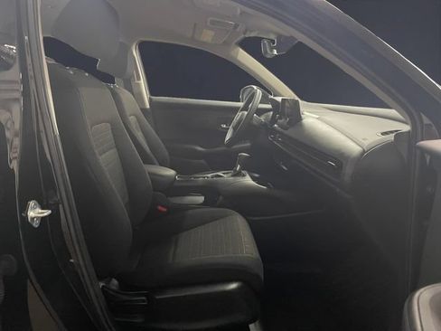 Used 2025 Honda HR-V LX image 15